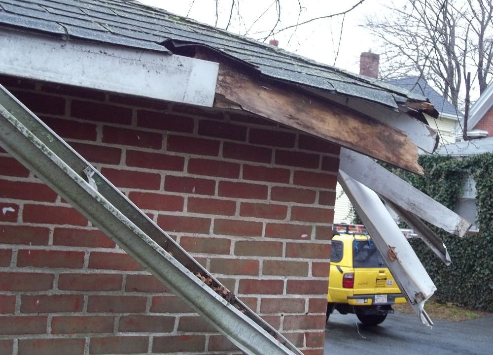 Gutter Malfunctioning Roof Damage